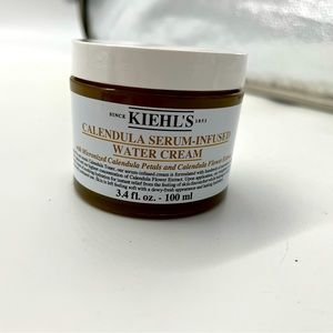 Kiehl’s Calendula Serum-Infused Water Cream